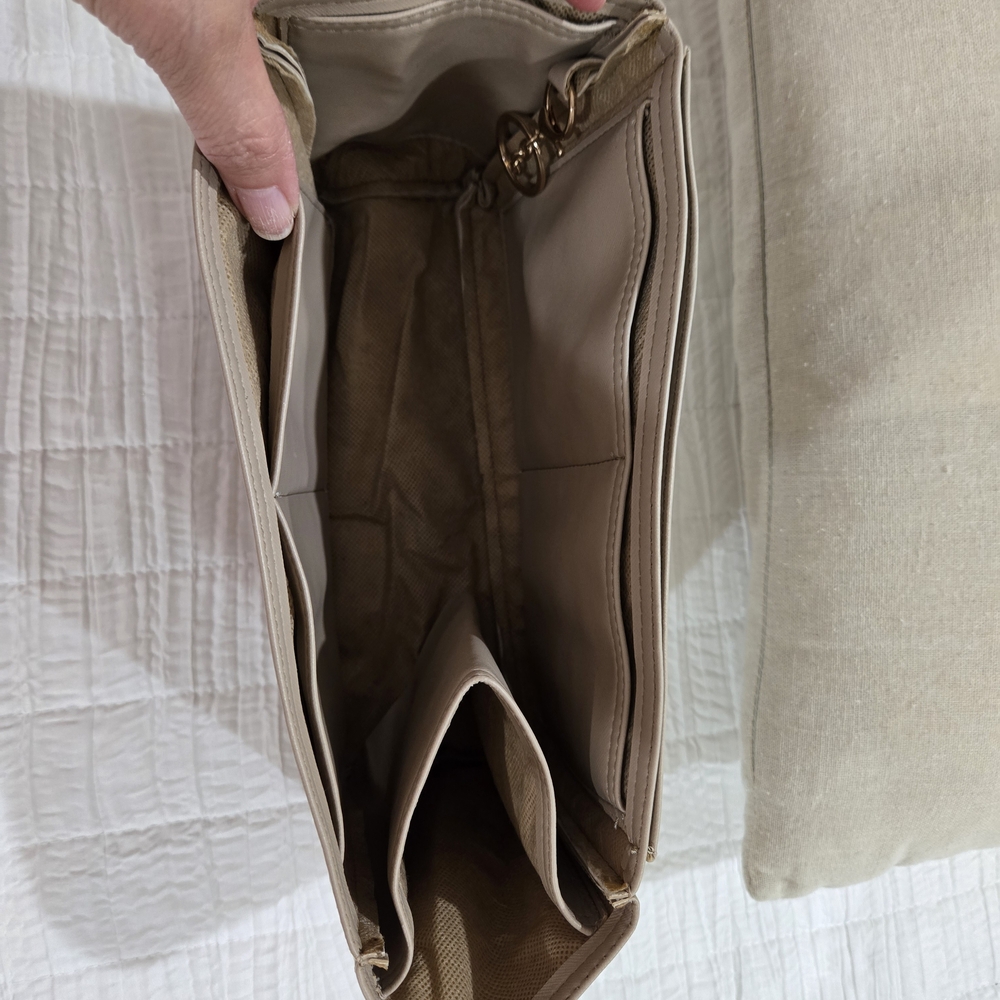 Chic Beige Handbag Organizers (2)